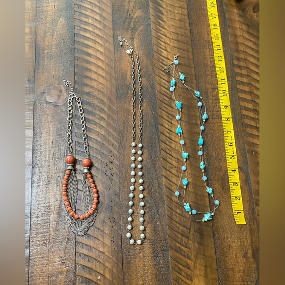 Lot of 3 Necklaces Peach Turquoise and White - Picture 6 of 6